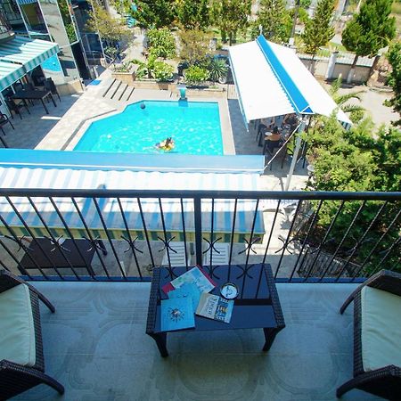 אורקי Delta Hotel מראה חיצוני תמונה