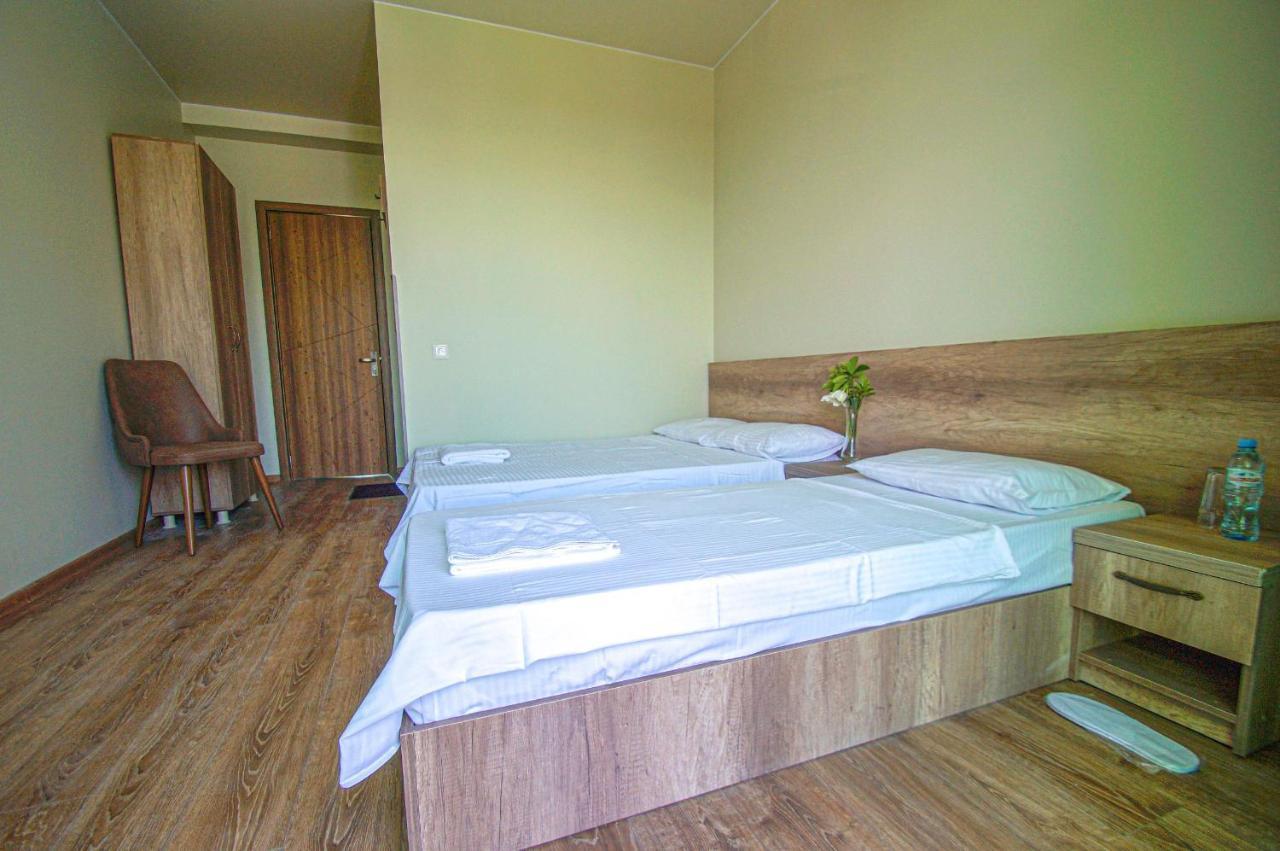 אורקי Delta Hotel מראה חיצוני תמונה